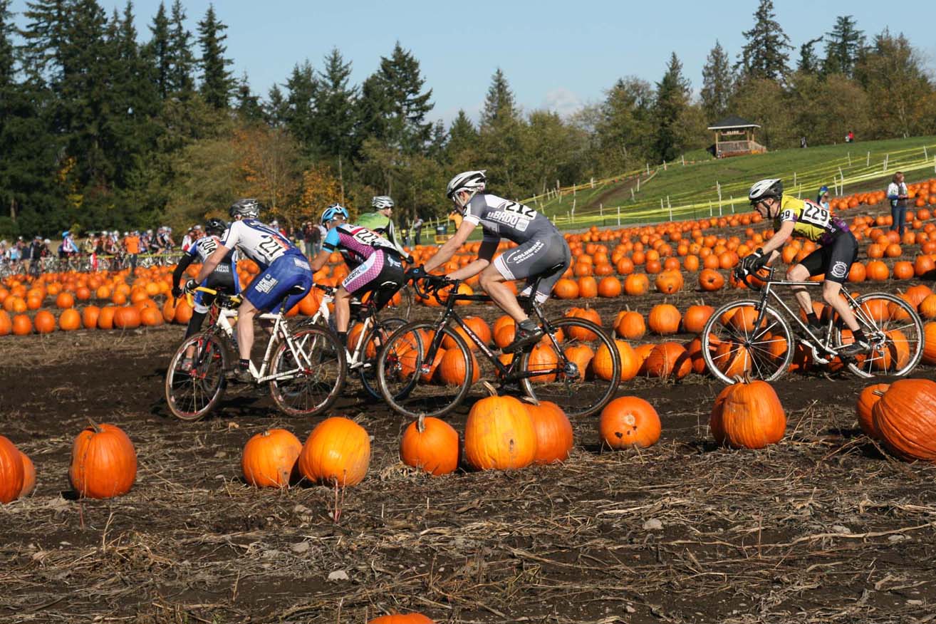 Seattle Cyclocross #5, Maris Farm, November 1, 2009.