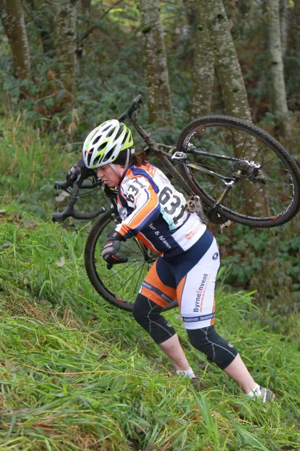 The wet grass had plenty of riders struggling to stay balanced © Janet Hill