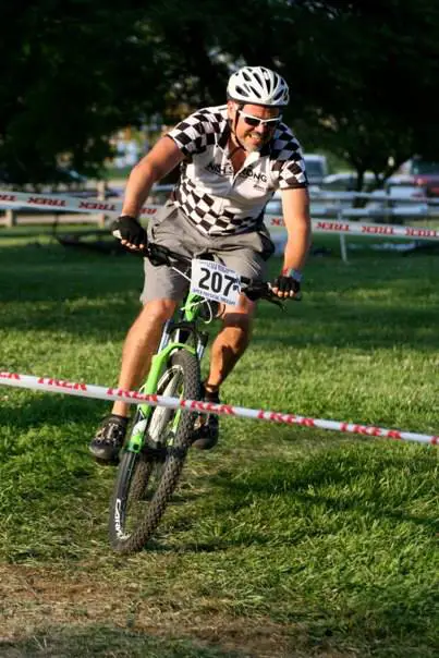 Racing short track at Eva Bandman Park. It\'s not cyclocross, but it\'s close! © Marcia Seiler