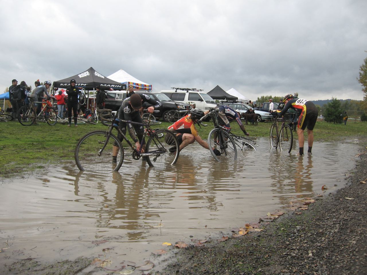 Cleaning stations, just like Belgium. ? Jimmy Cavalieri