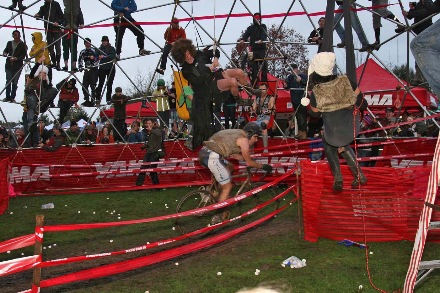 Racers had to avoid aerial human barriers. ? Janet Hill / spotshotphotography.com