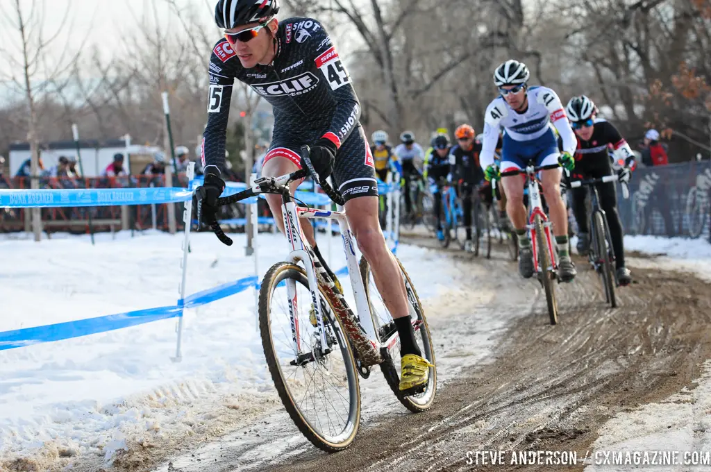 Brady Kappius with Corey Stelljes and the rest of the field just behind. © Steve Anderson