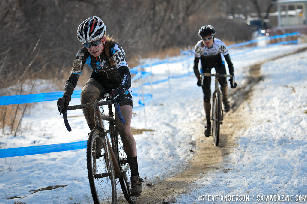 Ellen Noble and Ellen Sherill battled it out for much of the race. © Steve Anderson