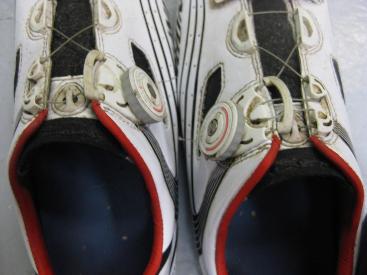 Power zone lacing (left) for extra snug hold or regular lacing (right) for just a touch more comfort ? Lane Miller