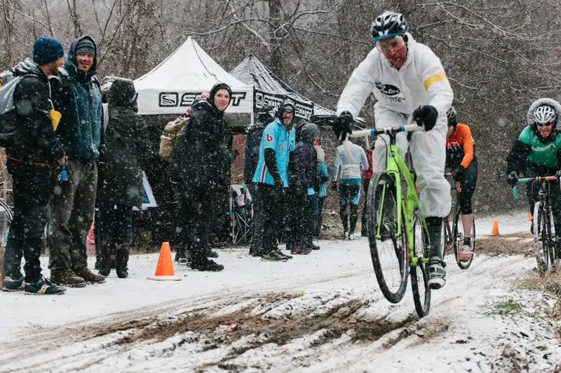 Wheelie at the top of Parachute Hill at SSCXWC 2013. ©  Dominic Mercier