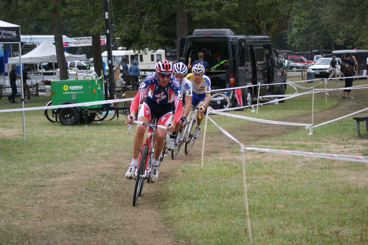 Todd Wells works to close the gap to Peeters with Page and Wellens in tow.  © Kenton Berg