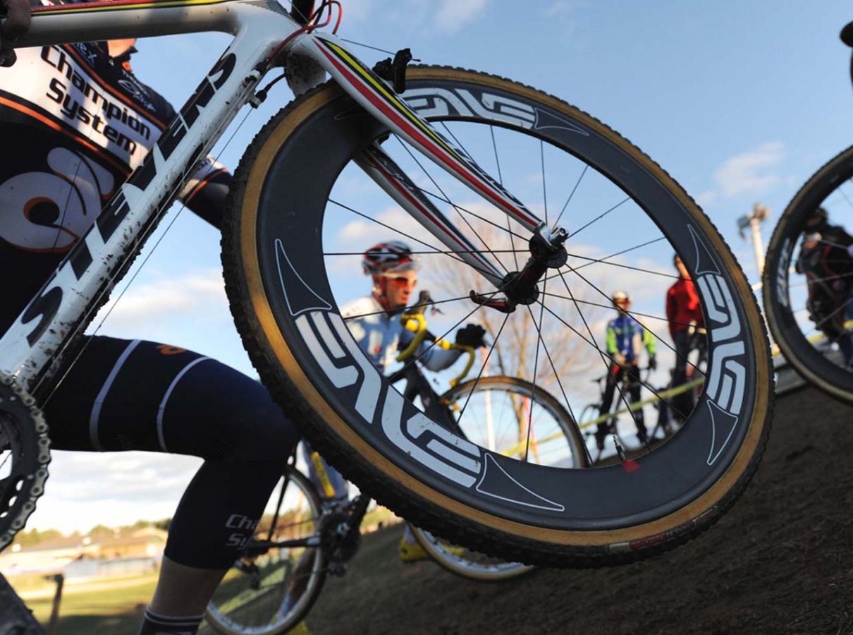 The Champion System p/b Keough Cyclocross team chose deep carbon despite the wind ©Natalia Boltukhova | Pedal Power Photography | 2010