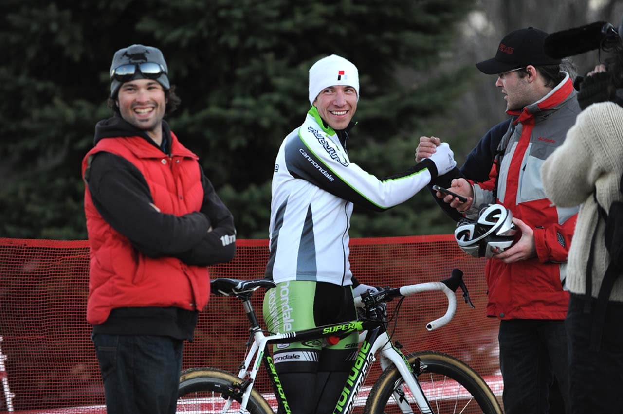 High-fives all around for J-Pow (Cannondale p/b cyclocrossworld.com) ©Natalia Boltukhova | Pedal Power Photography | 2010