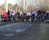 The men get things underway ©Natalia Boltukhova | Pedal Power Photography | 2010