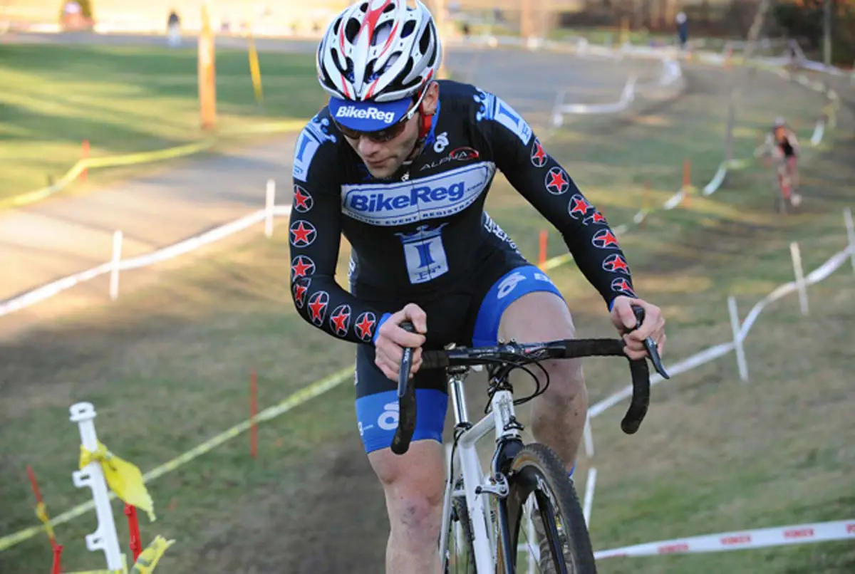 Justine Lindine finished third after chasing Powers and TImmerman all day.? Natalia McKittrick, Pedal Power Photography, 2009