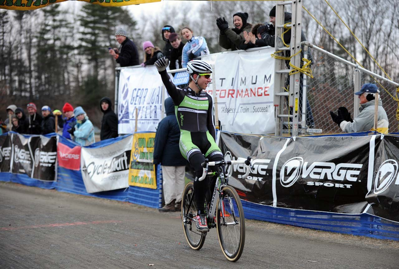 Jeremy Powers takes the win ©Natalia Boltukhova | Pedal Power Photography | 2010