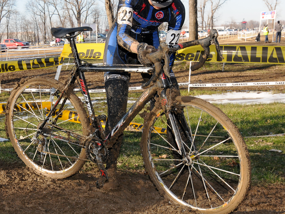 Many riders had to stop to clean mud away from wheels in the afternoon races. ©Steve Anderson