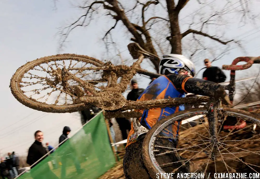 Mud, mud everywhere. ©Steve Anderson