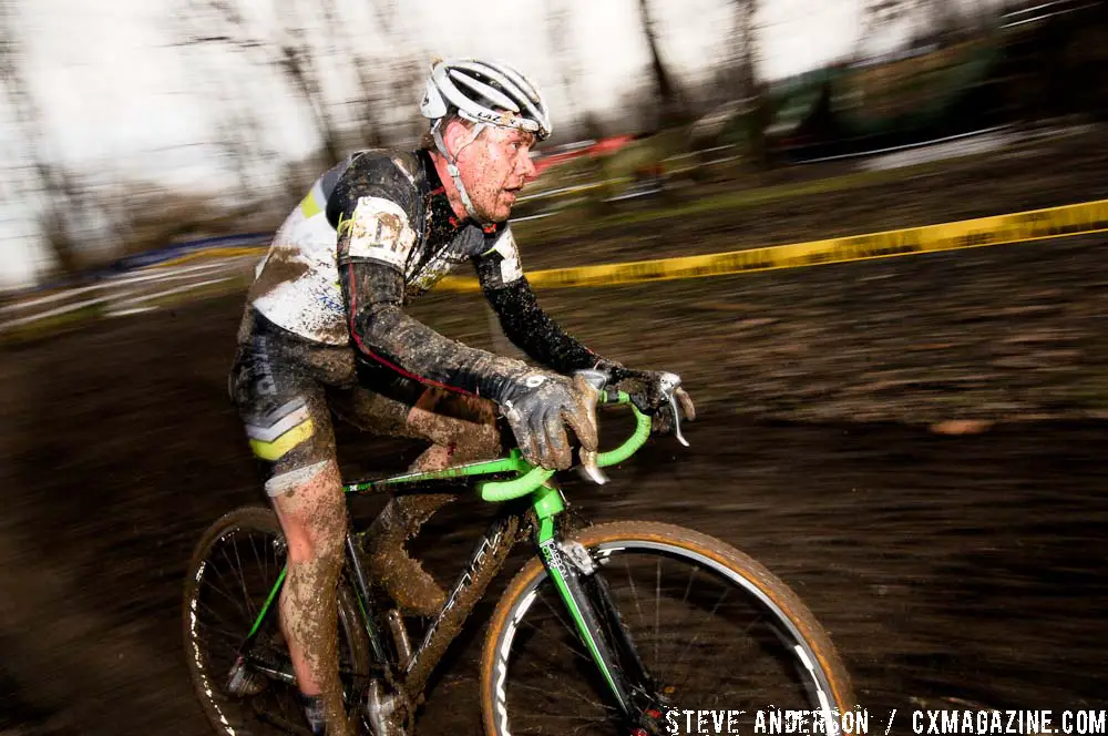 Staying relaxed in the bumpy woods section is critical. ©Steve Anderson