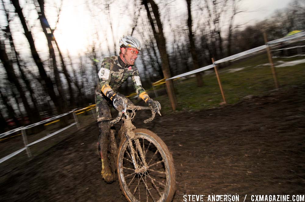 Eric Anderson of Nuvo/Cultural Trail makes easy work of the icy ruts in the 35-39 race ©Steve Anderson