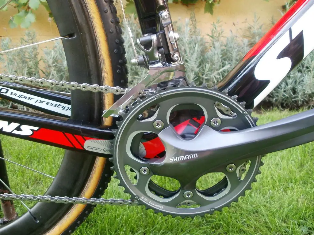 Shimano CX70 170mm crank on the Stevens. © Christine Vardaros