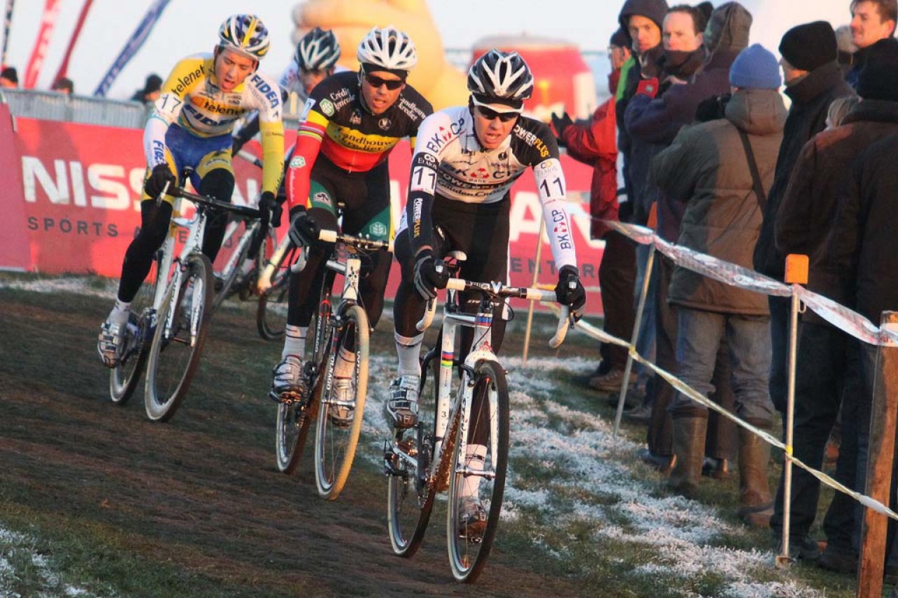 Simunek leads Nys and Meeusen through the course in Gieten. © Bart Hazen