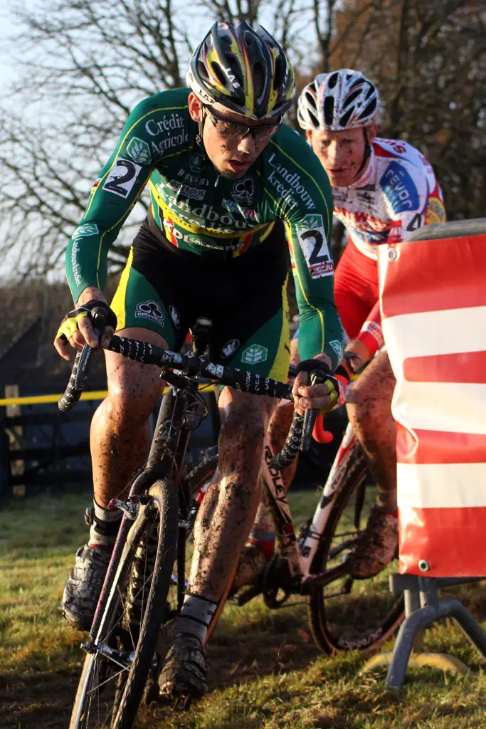 Sven Nys with Vantournout battling. © Bart Hazen