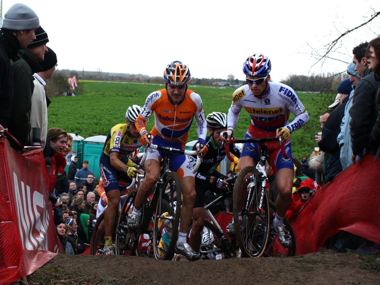 Aernouts and Stybar Bobbled and Set the Leaders Free ?Dan Seaton