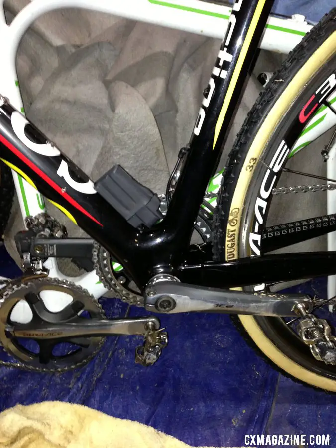Internal wiring for Di2 on Sven Nys\' 2013 World Championship-winning Colnago Cross Prestige.  © Cyclocross Magazine