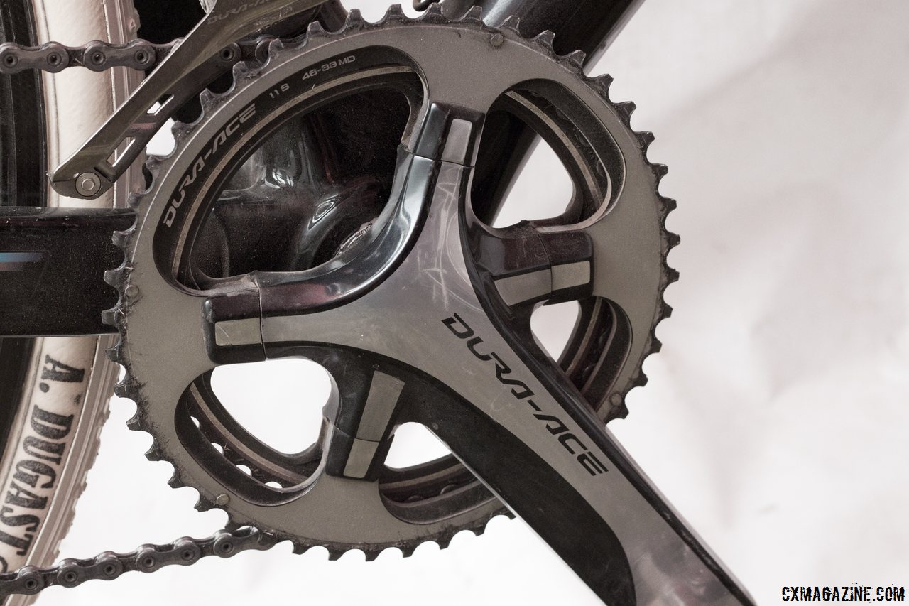 Sven Nys powers a 39-46 Dura-Ace 9000 crankset. The rings are custom but Shimano is releasing a 36/46 set this fall for Ultegra 6800. © Cyclocross Magazine