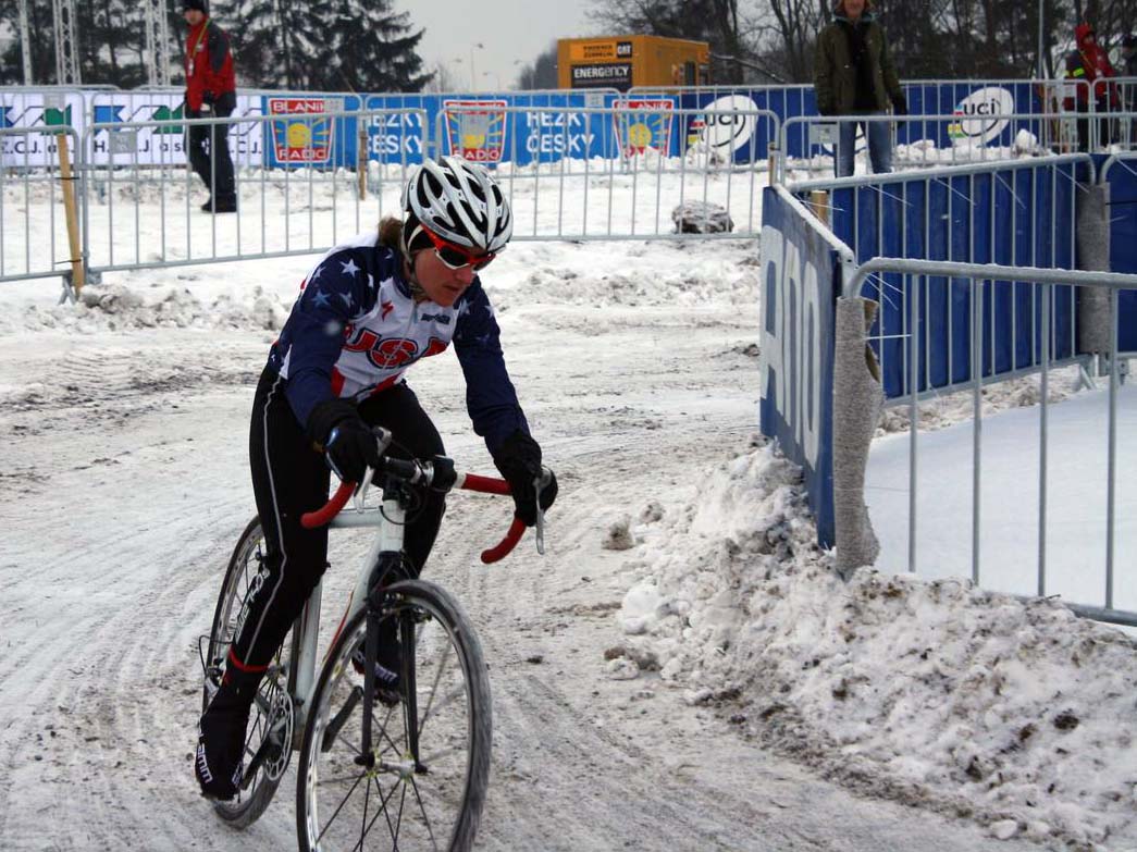 Amy Dombroski warming up. 2010 Cyclocross World Championships, Tabor. ? Dan Seaton
