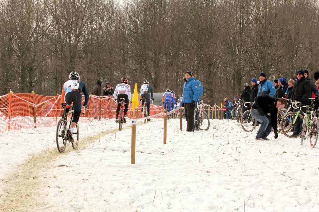 The elite men at GP Heuts in Heerlen. © Thomas Van Bracht