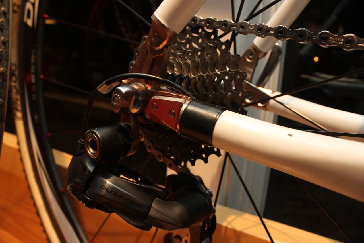 Electronic and 10-speeds - a big difference from Bowen\'s 8-speed drivetrain.