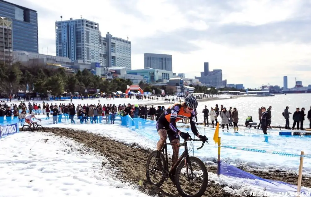 Barry Wicks at Tokyo Cyclocross. © 辻啓／Kei TSUJI