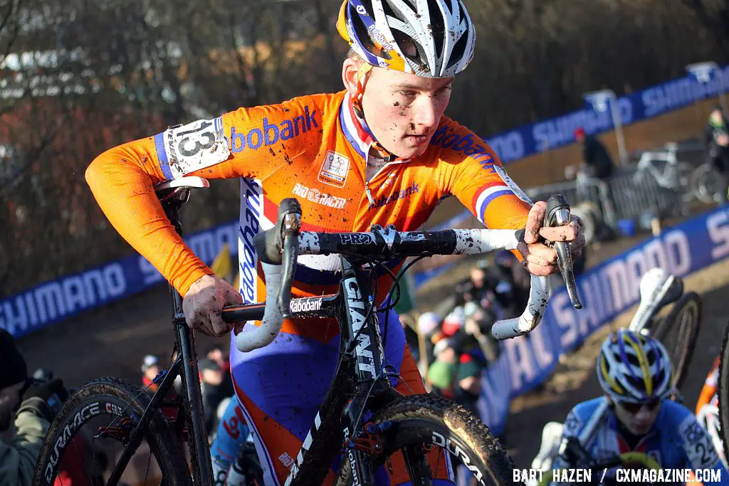 Mike Teunissen took control early and late in the race and would finish second. 2011 U23 Cyclcross World Championships 