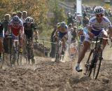 The lead group hits the sand ©Greeg Germer