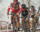 Meredith Miller leading a pack © Steve Vorderman