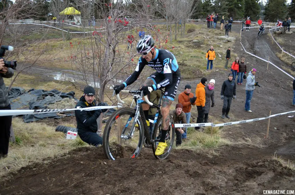 Berden climbs. © Cyclocross Magazine