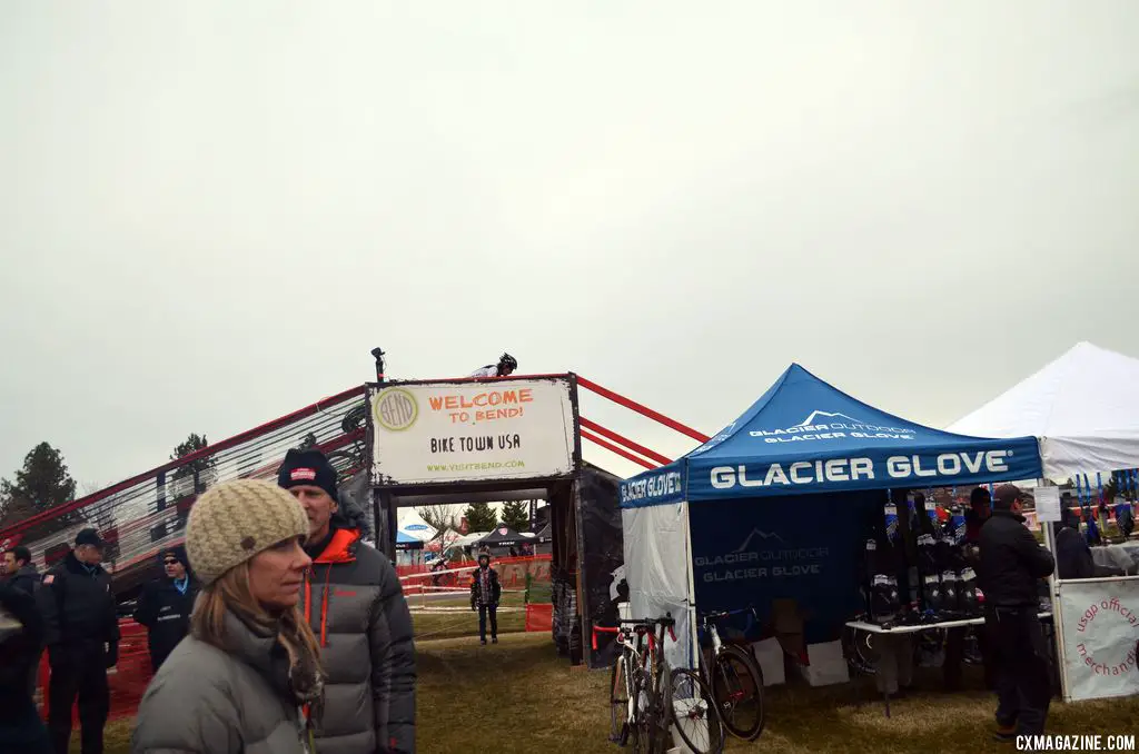 The women hit the flyover. © Cyclocross Magazine