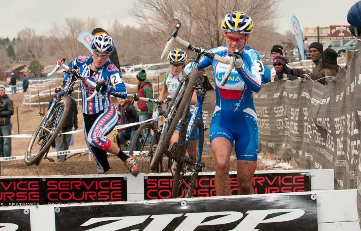 Nash, Compton and Gould fly through the barriers © Dejan Smaic