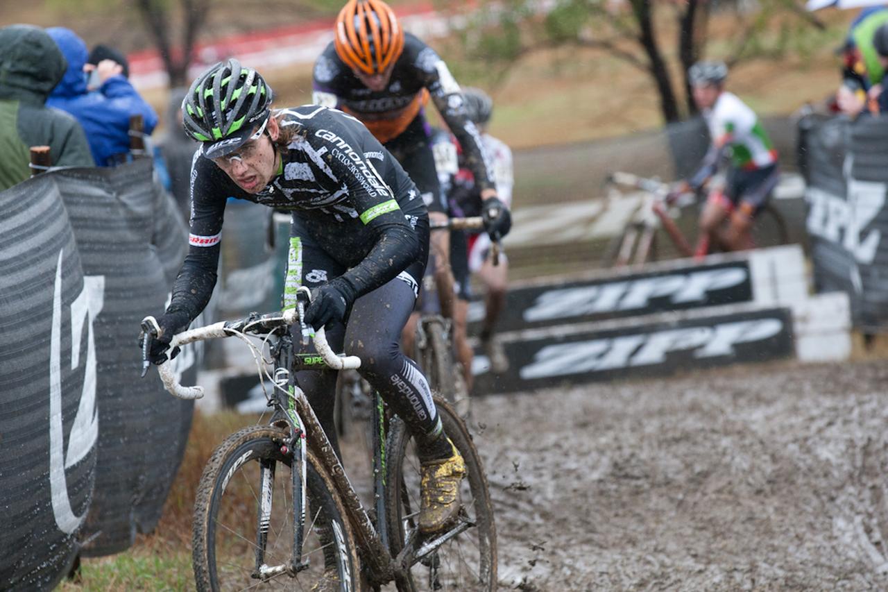 The mud made the barriers a tricky section. ©  Wil Matthews