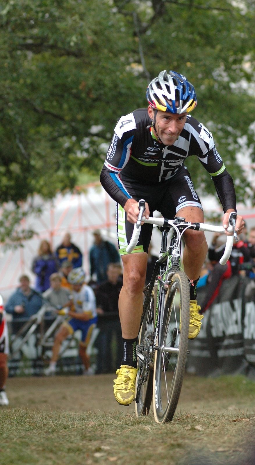 Tim Johnson (Cannondale pb CyclocrossWorld.com) goes up the Hillside Strangler during the USGP Planet Bike Cup held in Sun Prairie Wisconsin on Saturday.  © Aaron Johnson