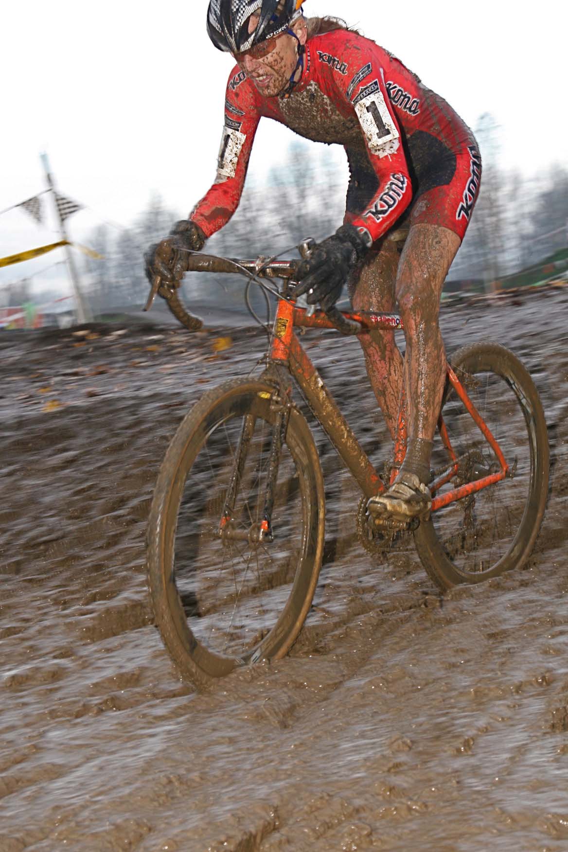 Wendy Simms rides to a 5th place. by Janet Hill