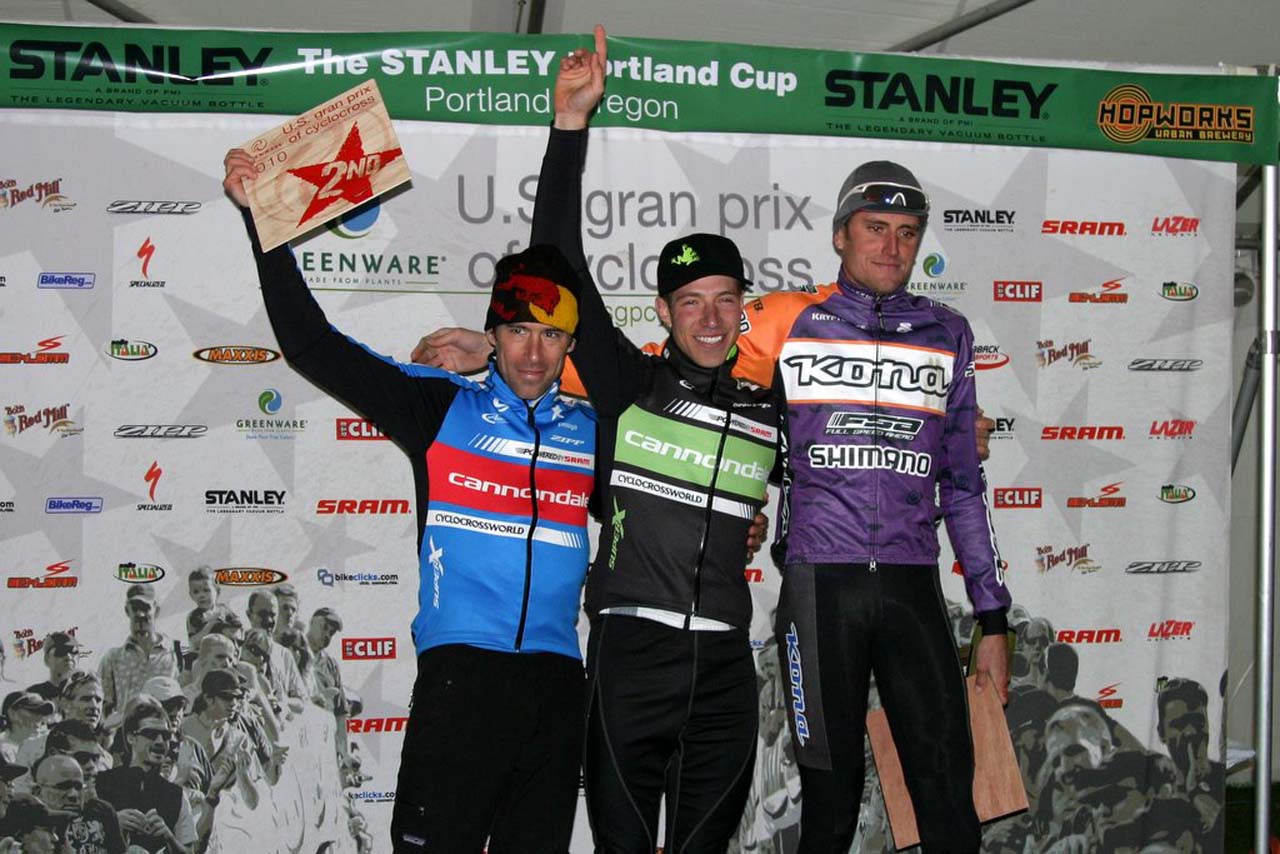 Elite men's podium © Dave Roth