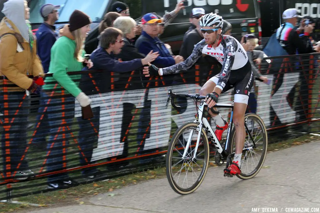 Fluckiger interacts with crowd at finish. © Amy Dykema