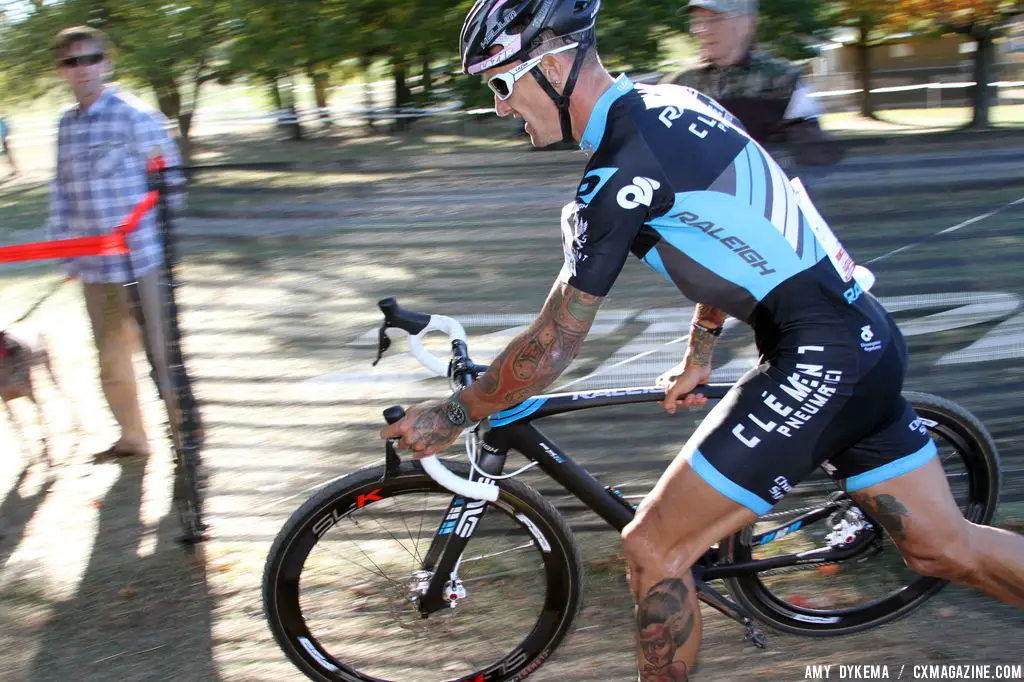 Ben Berden of the new Raleigh-Clement team in the barriers. © Amy Dykema