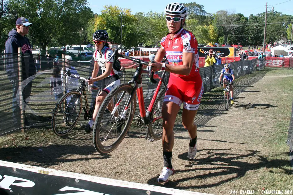 Miller and Krasniak into the barriers. © Amy Dykema