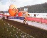 Thibau, son of Sven Nys, beating the other kids in Tervuren ? Christine Vardaros