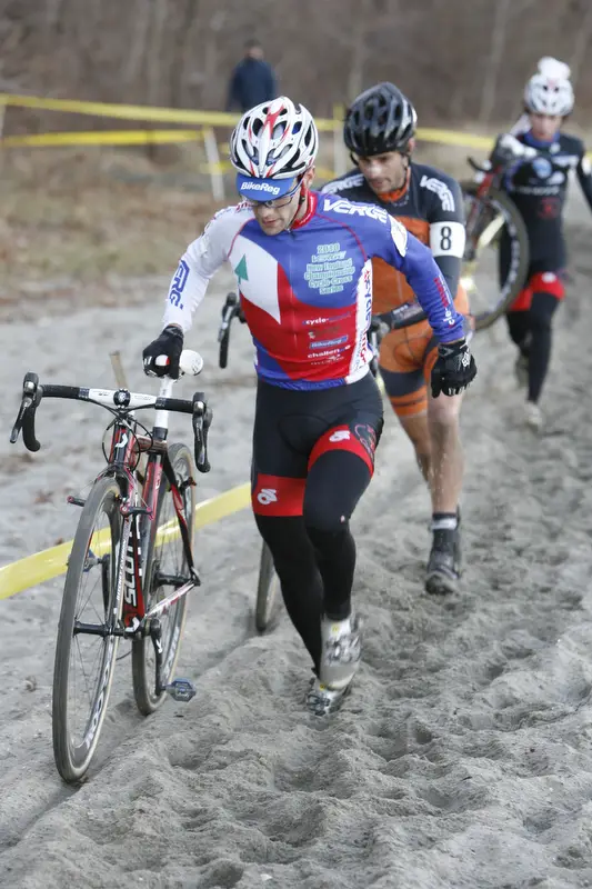 Justin Lindine (bikereg.com/Joe’s Garage/Scott) on the chase. ©Peter Ozolins Photography