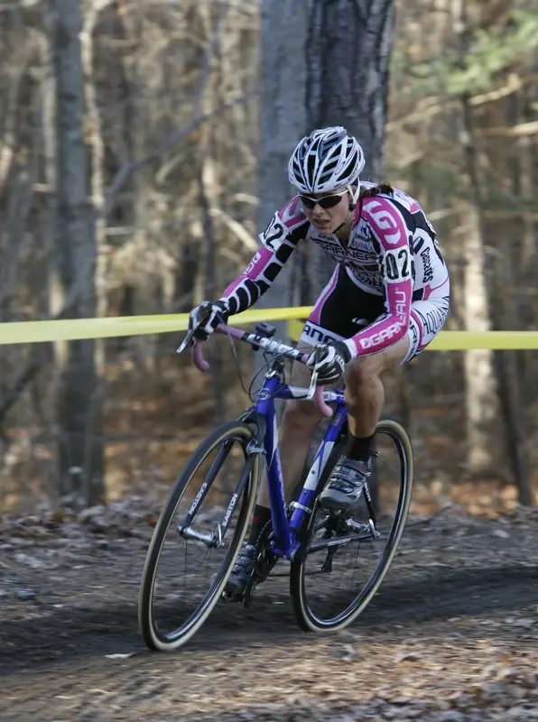 Natasha Elliott (Garneau Club/Chaussure/Ogilvy). ©Peter Ozolins Photography 