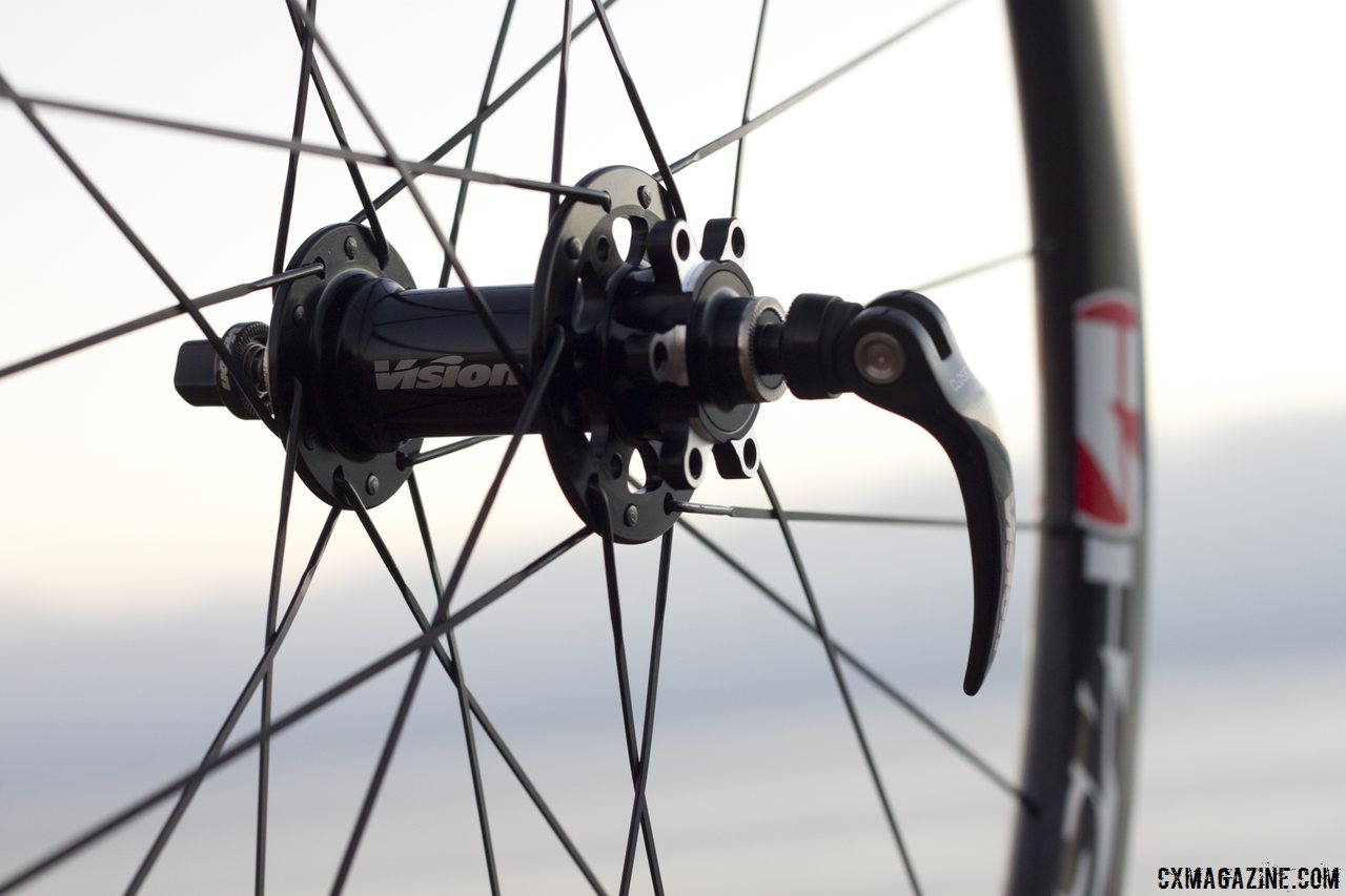 Disc-ready with Vision Tech\'s Metron 40 carbon tubular wheels. © Cyclocross Magazine