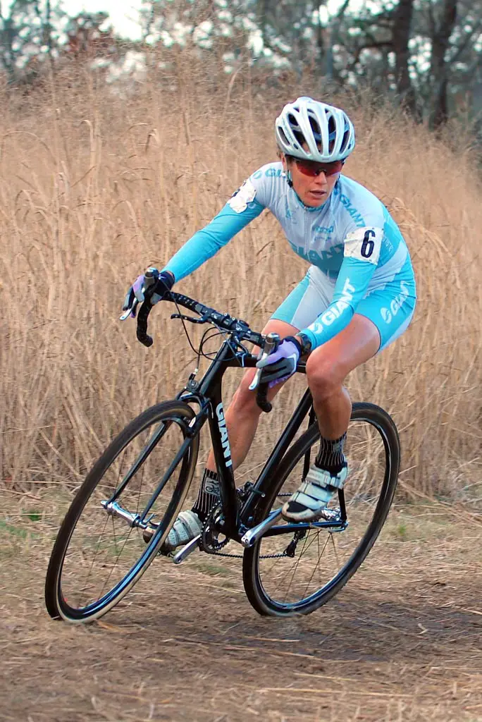 Kelli Emmett rode a strong race to third ? Tom Olesnevich
