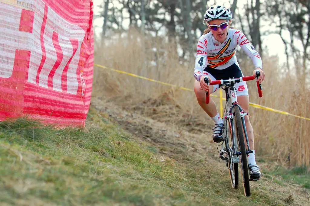 Amy Dombroski pilots her Primus Mootry to the win at Super Cross. photo: Tom Olesnevich