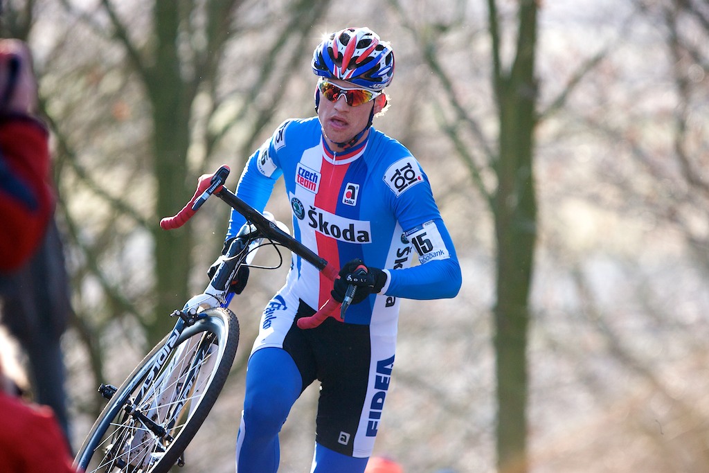 Zdenick Stybar (Czech Republic) chasing Niels Albert.
