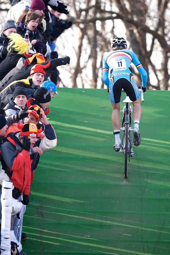 Niels Albert, climbing the flyover to the delight of the legions of Belgian fans that mad the trip to Hooherheide.